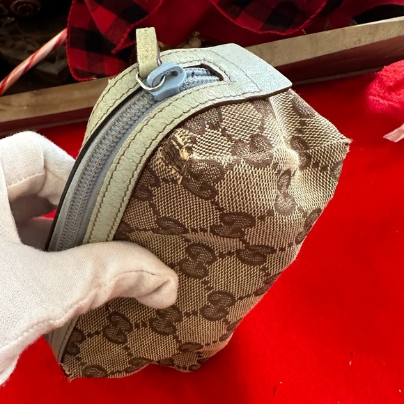 GUCCI GG Logo Canvas Cosmetic Pouch Bag - Picture 13 of 13